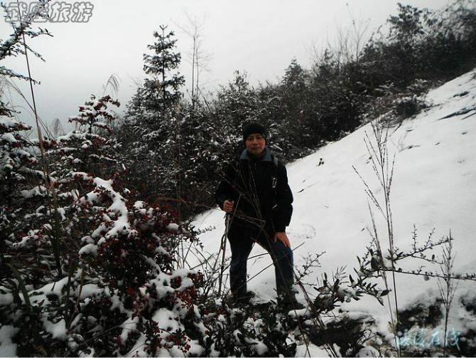 風雪天氣徒步探險旅游 從角邦寨抵達羊角