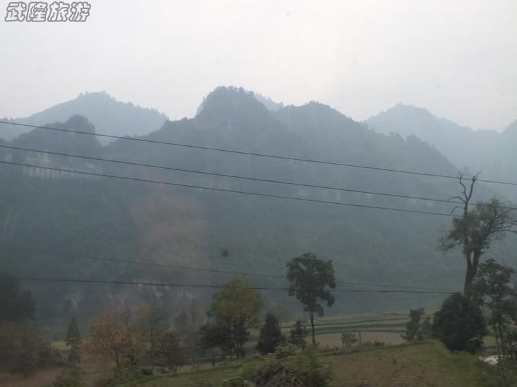 去重慶武隆看“山”