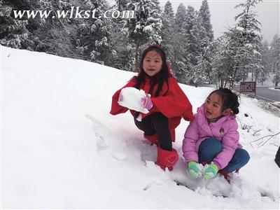 我要做一個“雪蛋糕”。 陳江容/攝