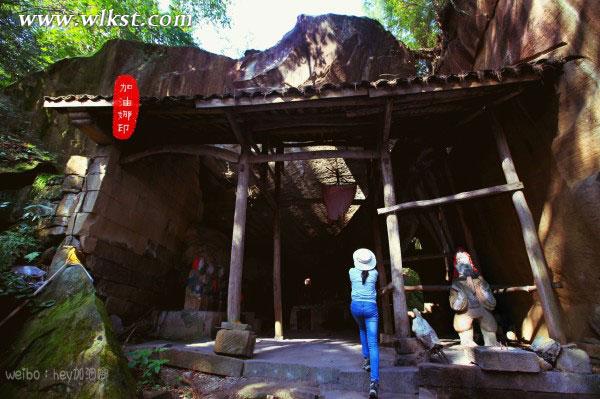 下地獄闖石寺尋寶藏——武隆鳳來大石箐石林寺（上）