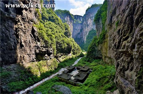 高空飛人國際大賽選址地勢險峻的天生三橋