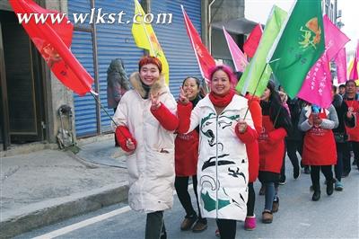 游客熱情高漲